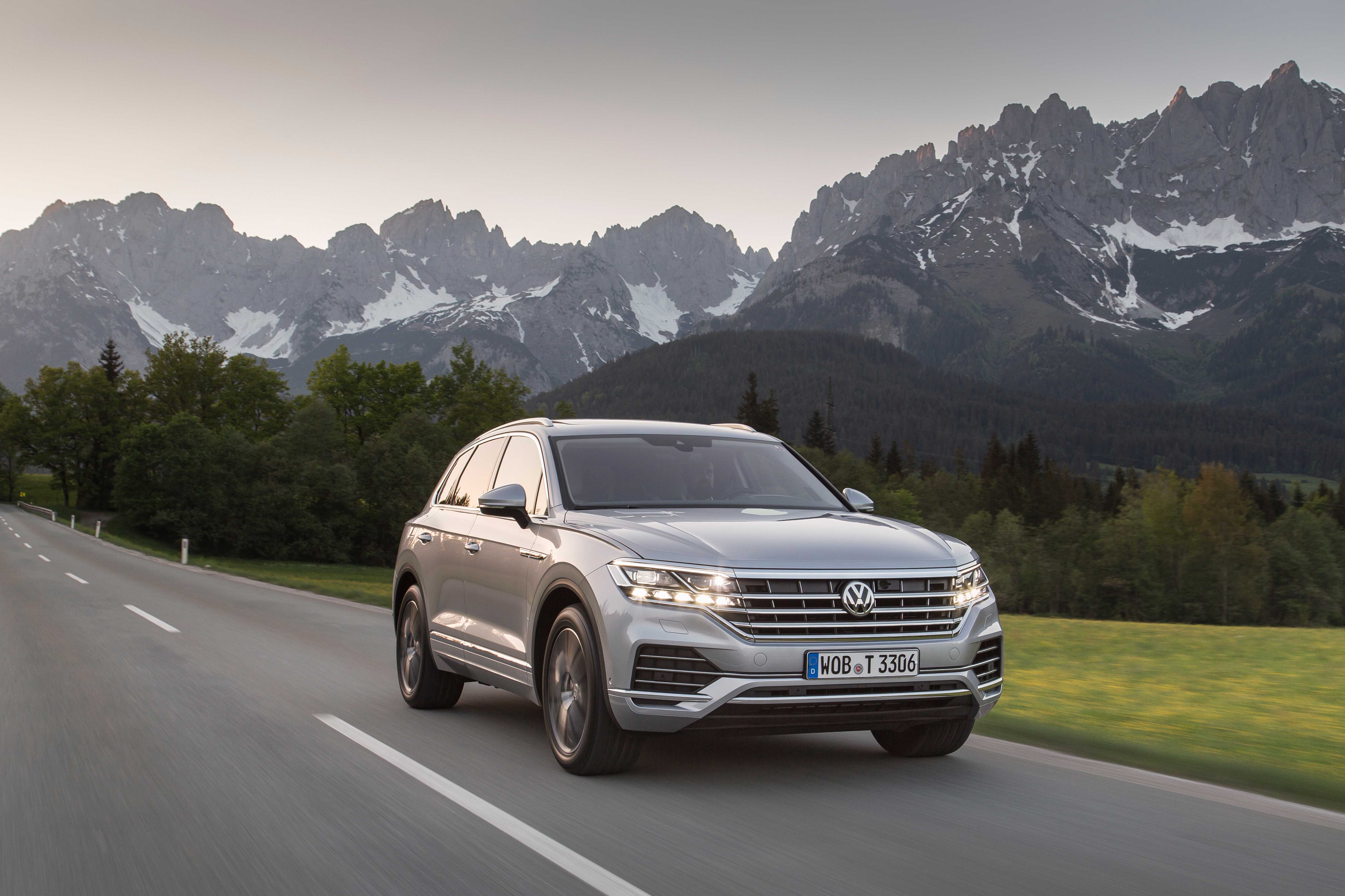 迸发雄性荷尔蒙的全能猛将 全新一代大众途锐天生只为征服