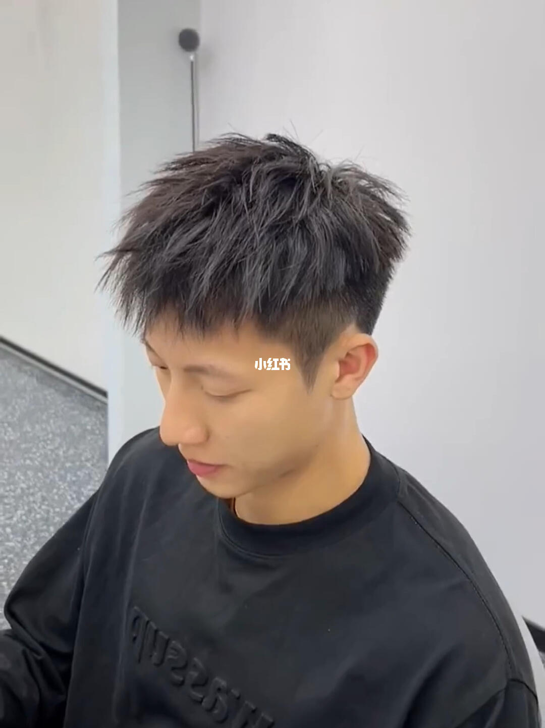 镂空短碎盖摩根烫