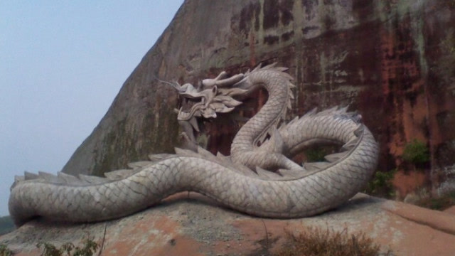 06年龙"吃人"的照片被证实,揭秘昆仑山真龙现身真相!原来是它