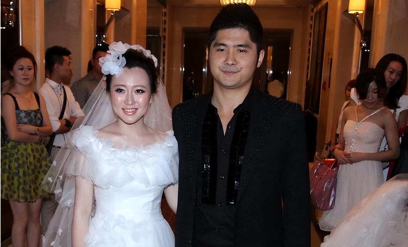 揭秘潘阳豪门人生:从拍戏女演员到十亿阔太_石磊_潘长江_婚姻