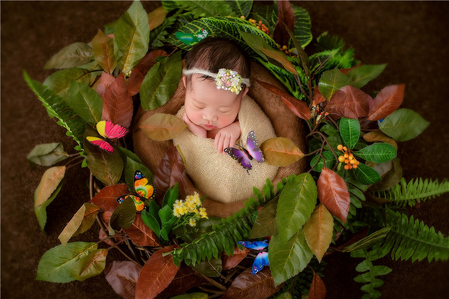 蓝鲸儿童摄影|南京新生儿满月照拍摄