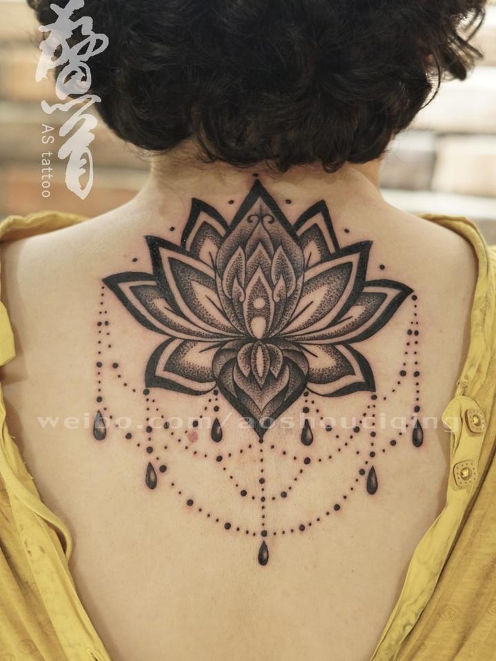 后背荷花_纹身图案手稿图片_魁的纹身作品集