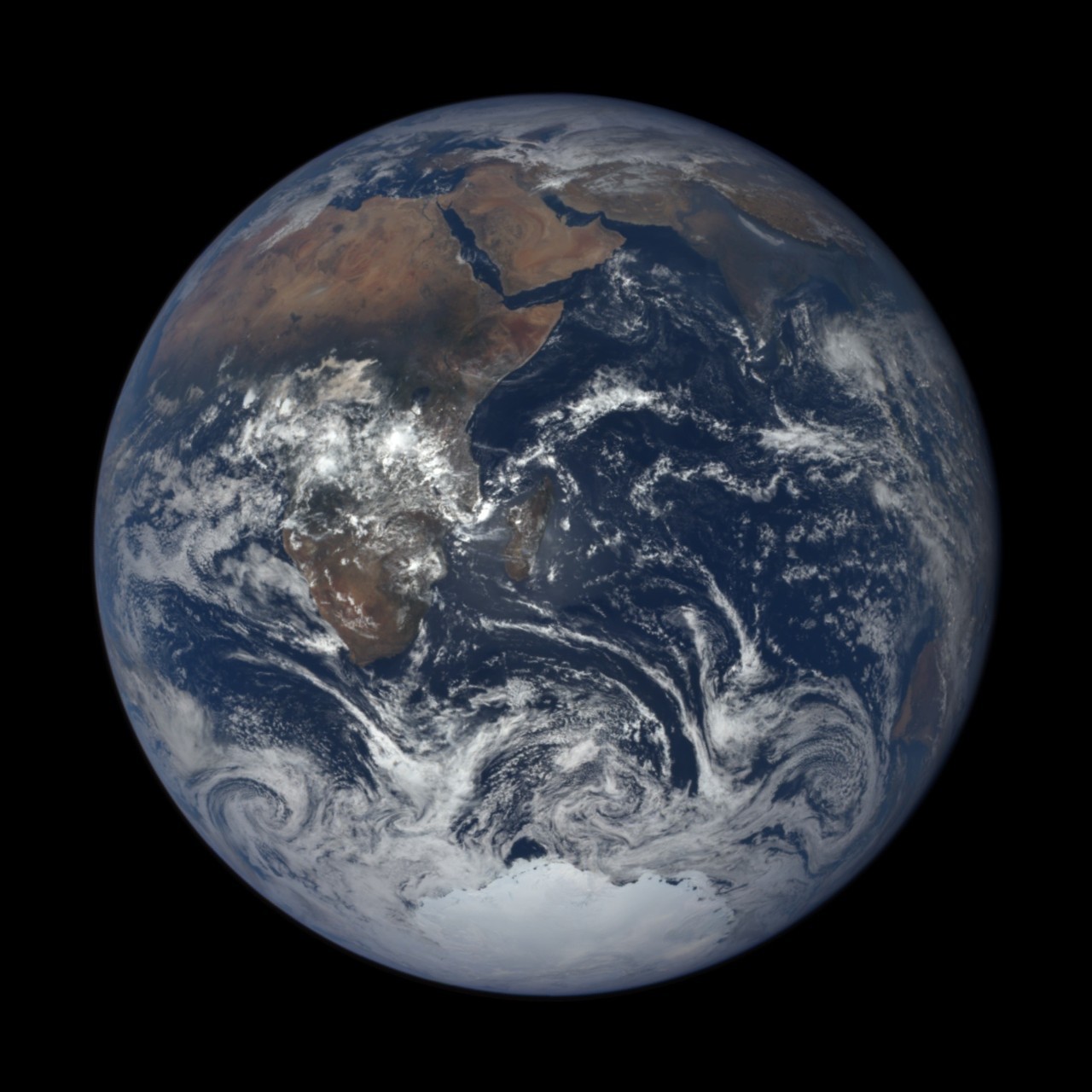 44年前的地球和如今的地球