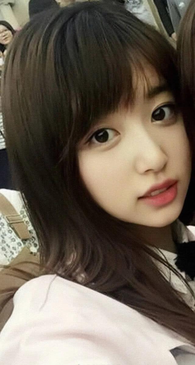 孔雪儿自曝以前是清纯校花,本来还不信,看到学生照,被惊艳了