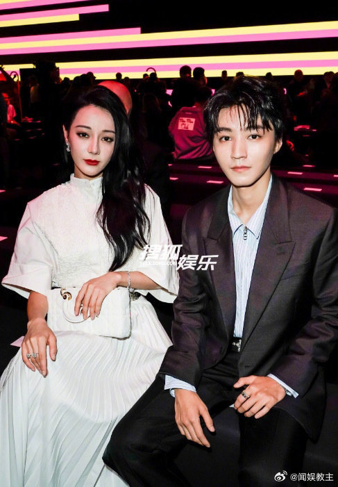 迪丽热巴x王俊凯巴黎时装周