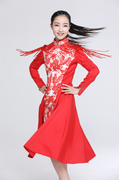 王小妮图册_360百科