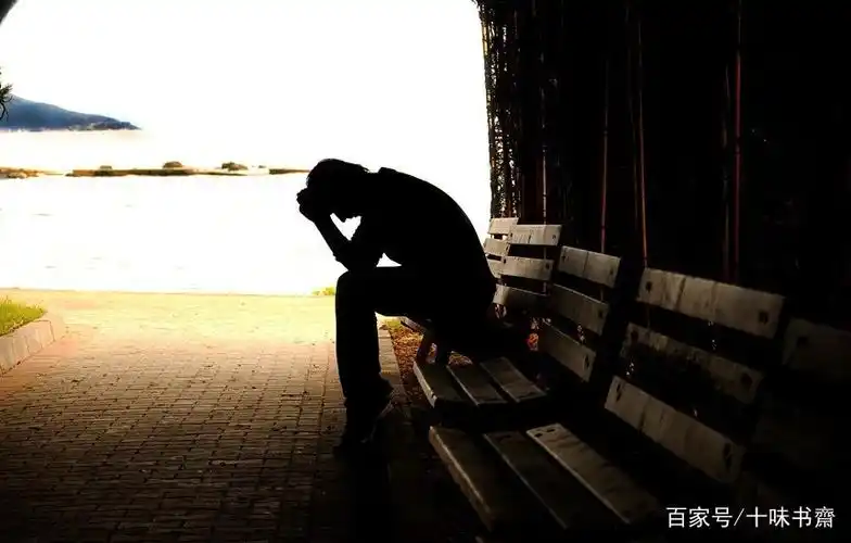 等待是世上最难受的心情,迷茫的等待,没有回应的等待,独自一人的