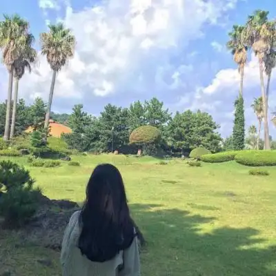 高清好看唯美女生背影头像图片_www.qqtu8.com