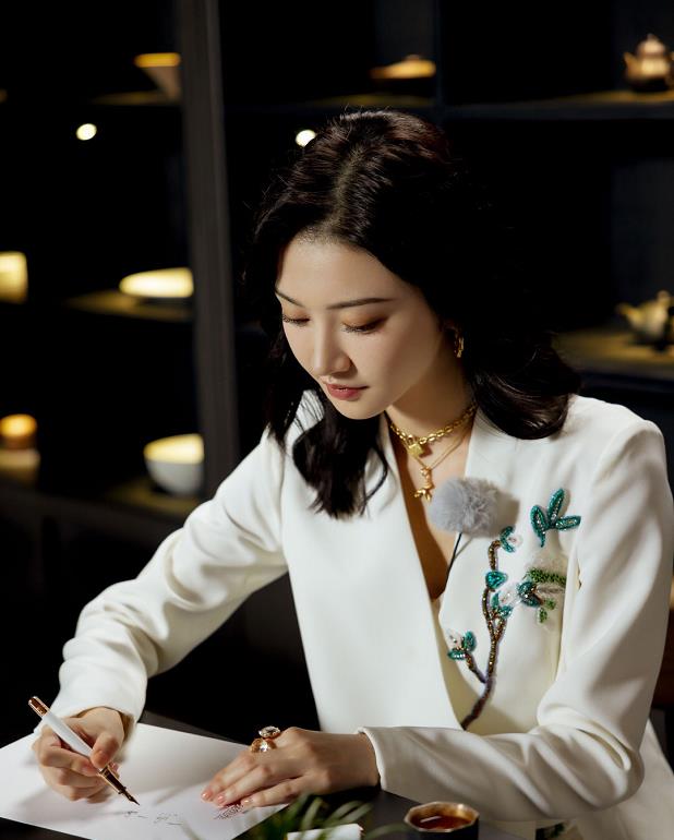 景甜的自我成长,谈及父母分手,愿各自安好_演技_资源_思考