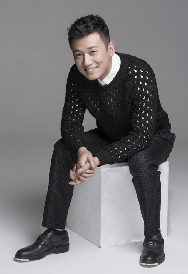 聊聊关注近期猛涨的十强70后男明星,你最爱谁?于和伟徐洪浩黄磊