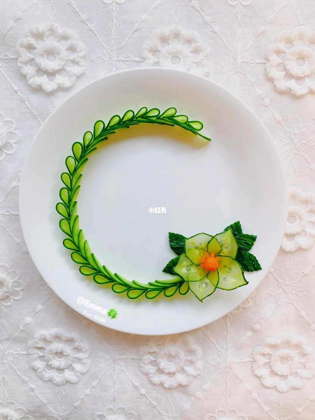 食材:黄瓜,胡萝卜#我的美食日记  #创意摆盘  #创意盘饰  #万物皆可盘