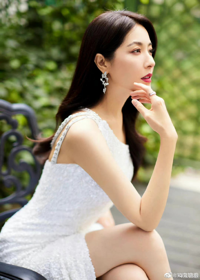 曾黎说我生活中更像个人##曾黎说95花都是我的女儿