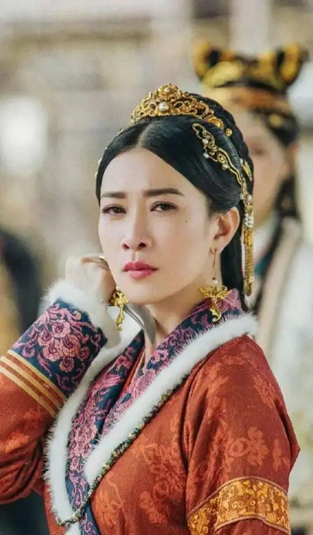 原创唐嫣的十级滤镜引起争议网友装嫩已经不行了