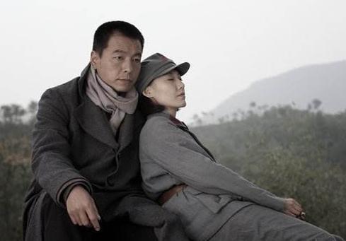 原创荧屏硬汉王挺从警察到演员王挺的成功离不开他的妻子