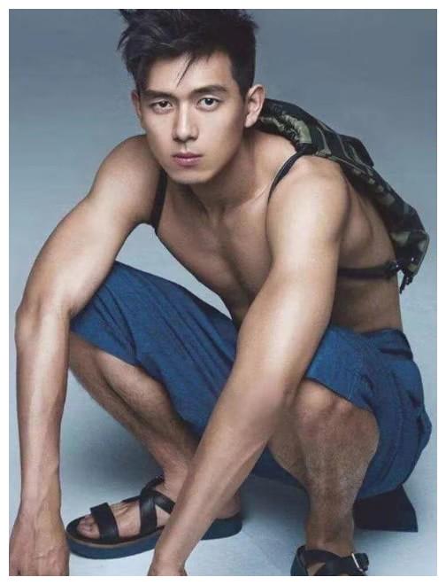 《亲爱的,热爱的》李现为何不露腿?"毛裤腿"很不偶像剧