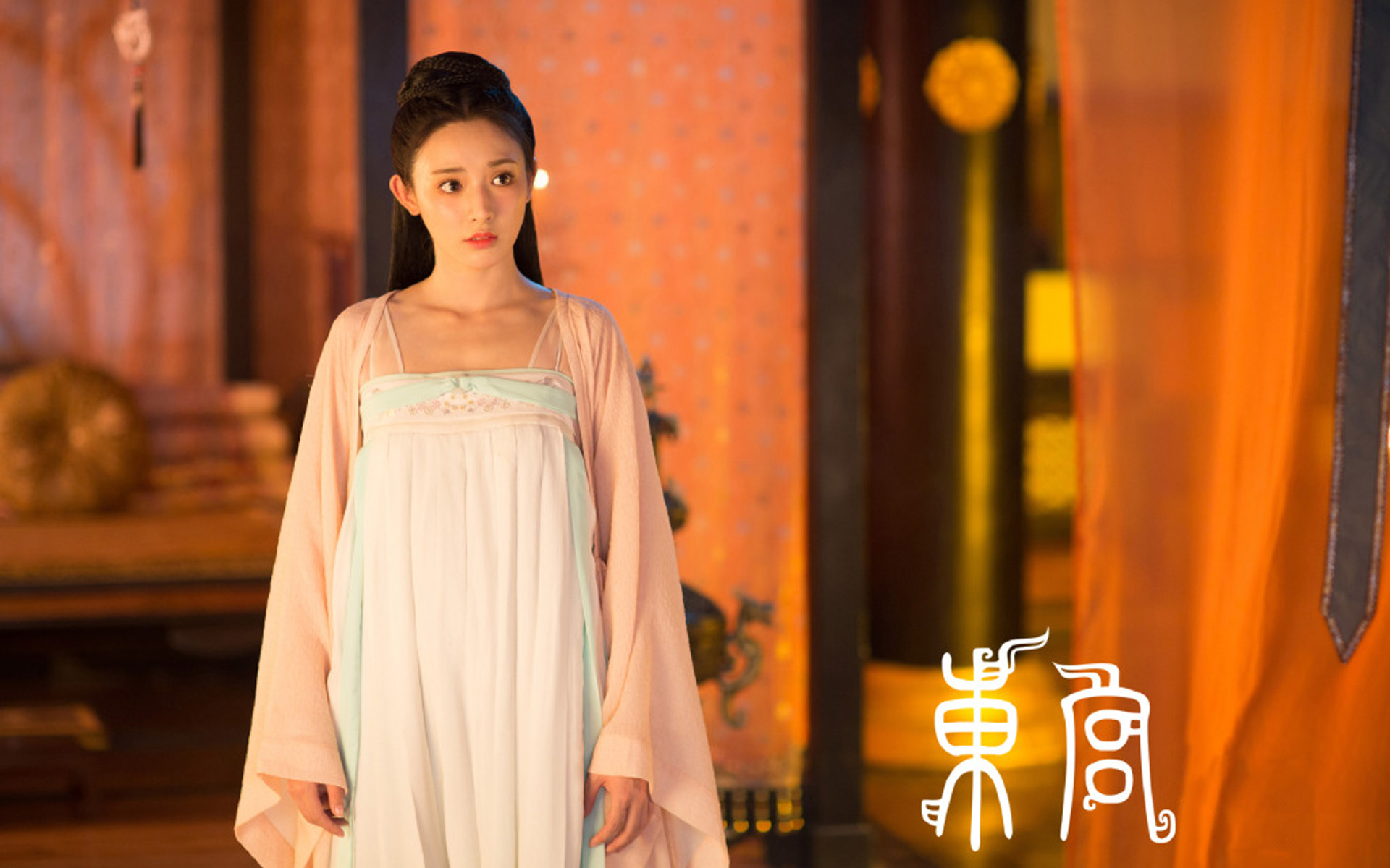 彭小苒《东宫》唯美剧照图片壁纸