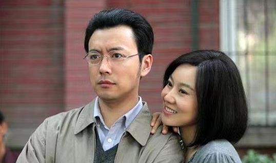 闫妮的真情与泪水前公婆也是我的亲人50岁还单身让女儿担忧