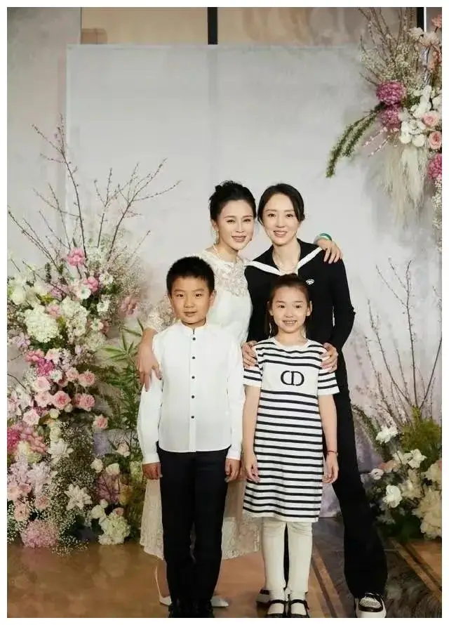 马天宇家庭照曝光女儿身高惊人网友惊叹家族优质基因