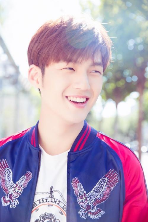 娱乐圈身高超过一米九的男明星,这些大长腿男神你最喜欢谁?