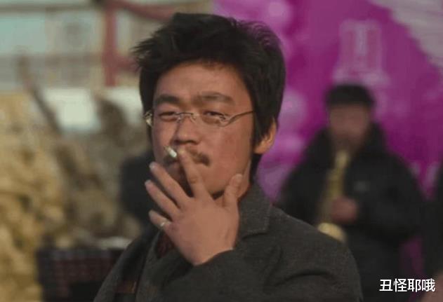 明星抽烟的4个名场面:周星驰心酸,张晋有魅力,唯独他的学不来