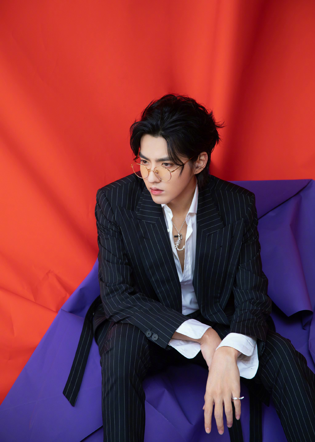 吴亦凡条纹西服酷帅写真图片19