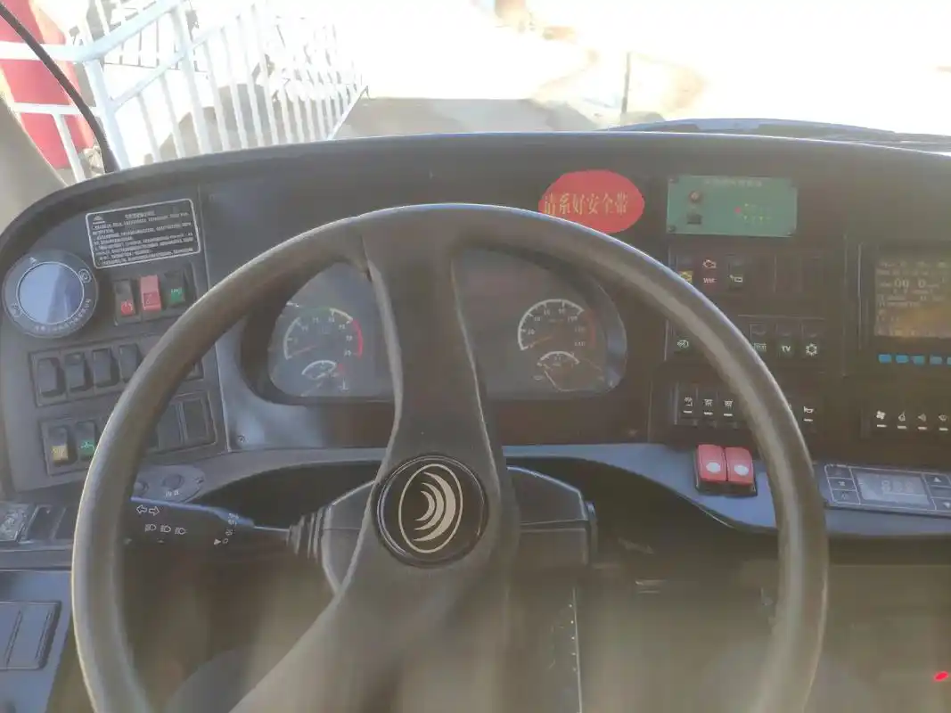 公交车驾驶室 感谢@缘 提供的部分素材#公共交通 #宇通客车 - 抖音
