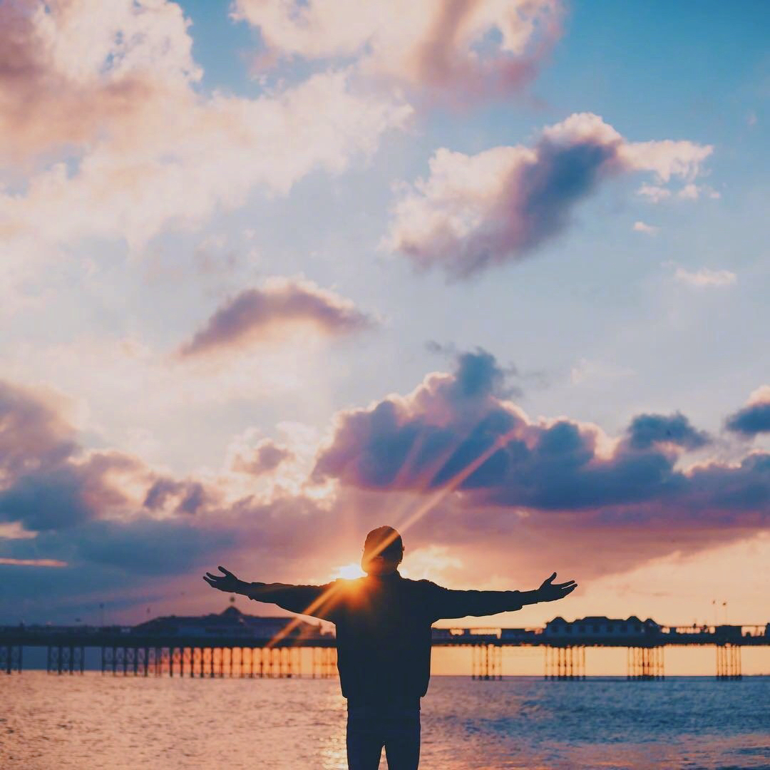 95最美风景男生背景图95 各自努力,高处并肩.