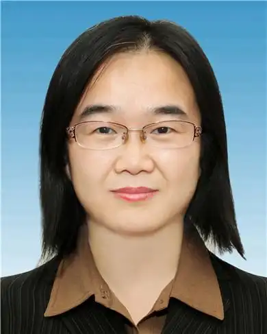 叶玲,女,中学高级教师,山东省实验中学东校区物理组教研组长,济南民盟