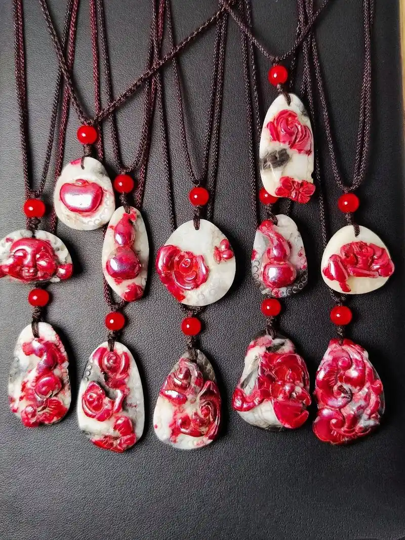 天然原矿朱砂原石雕刻件吊坠各种图案