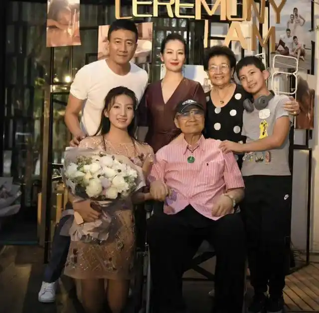 再也见不到的10位歌唱家,以为他们只是退出歌坛,其实已悄然逝世