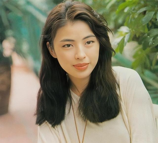 有洁癖的罗美薇,3年换21个菲佣,结婚27年却依旧被张学友宠成宝