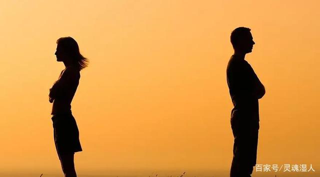 其实一个人开始疏远你,真正的原因只有这