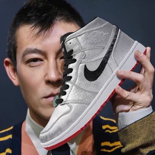 nikeaj1白丝绸陈冠希联名款