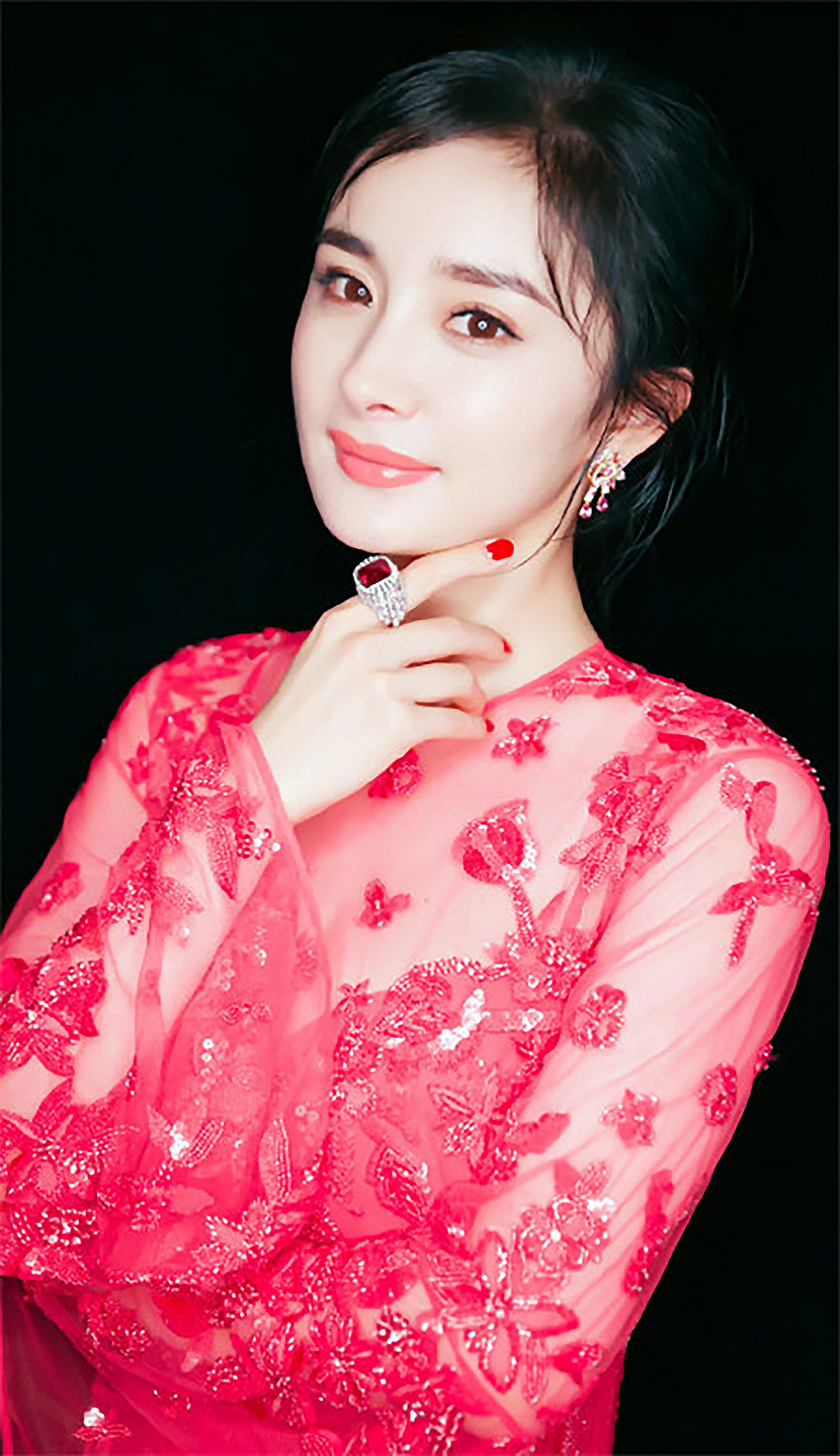 知名女演员杨幂,精选9幅书法作品鉴赏,网友:字美人美书法更美