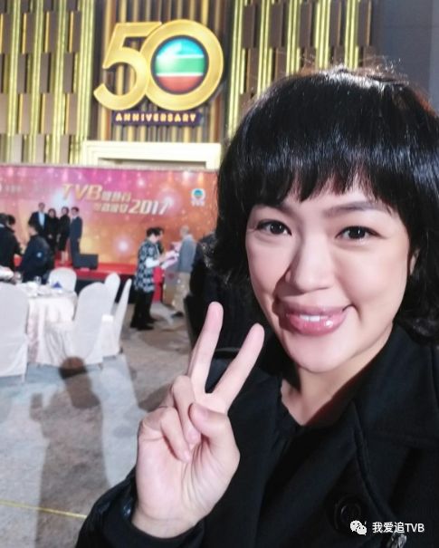 李漫芬大着肚拍台庆剧演王君馨死党