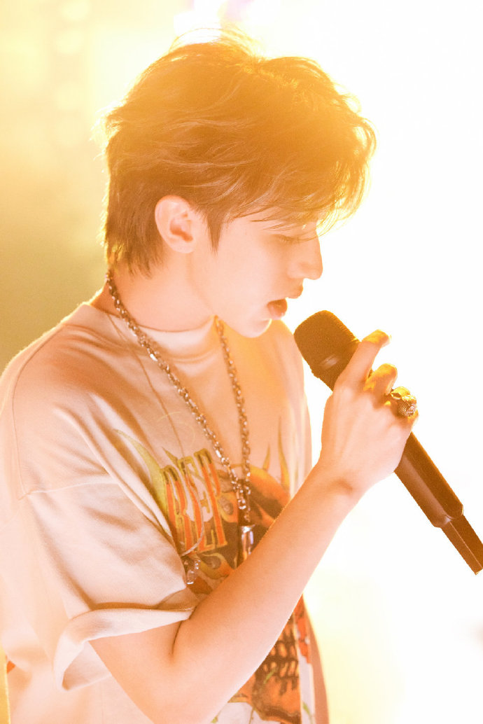 蔡徐坤的旧时光##蔡徐坤新歌蒙着眼##蔡徐坤感受她官方舞台##浙江