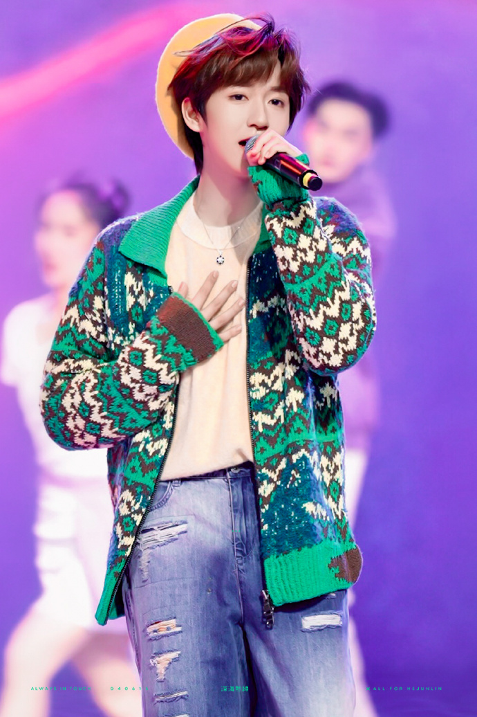 2024川渝春晚##贺峻霖 二代唯一all绿