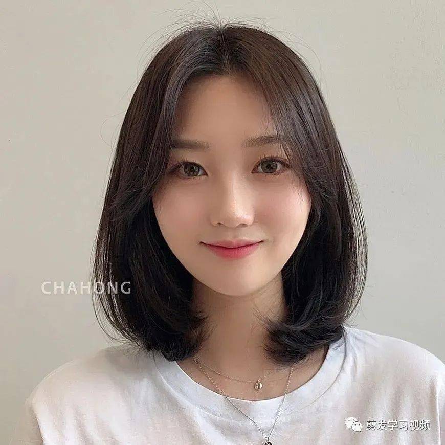 中短发内扣减龄修颜很适合夏天