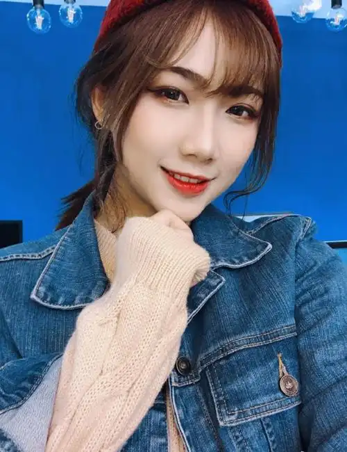 抖音网红钟婷xo胡钟婷个人生活照图片写真钟婷xo近期高清壁纸图