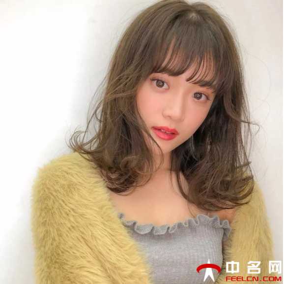 2021日系齐肩卷发日系齐肩卷发发型推荐