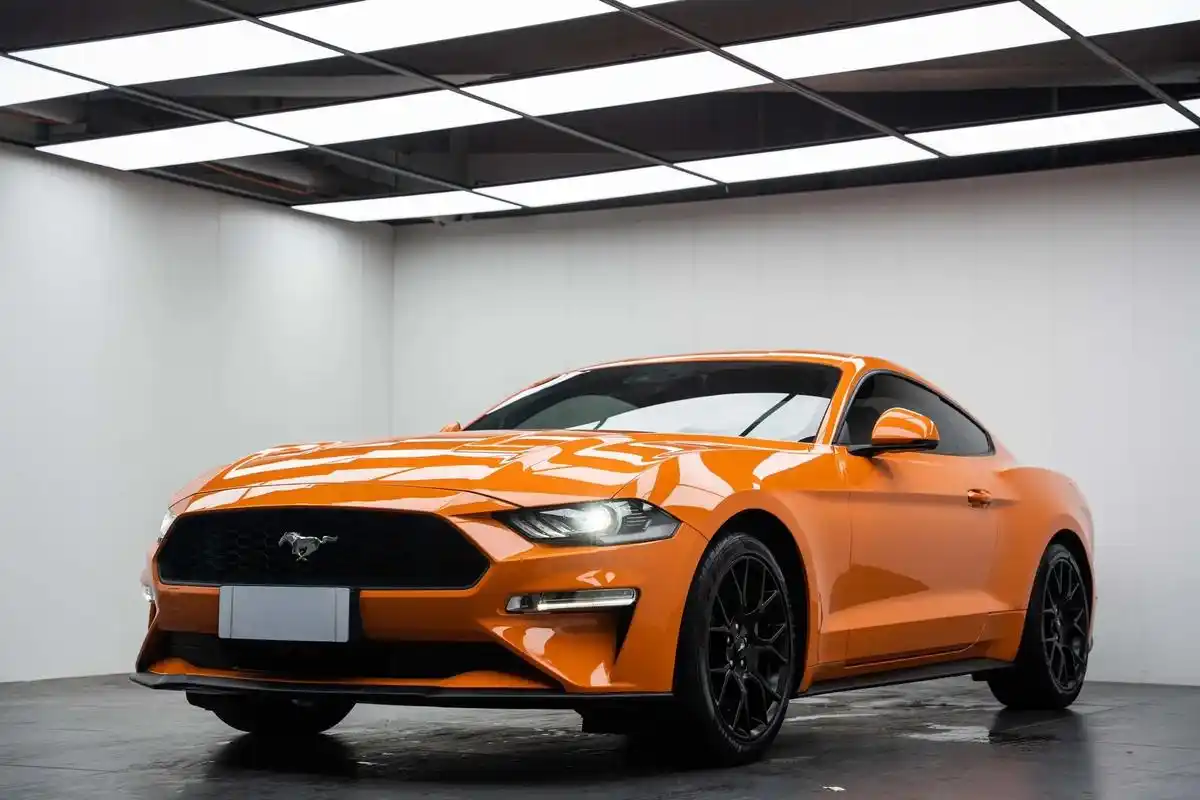 福特 mustang.最新到店20年12月  (戴上耳机感受 - 抖音