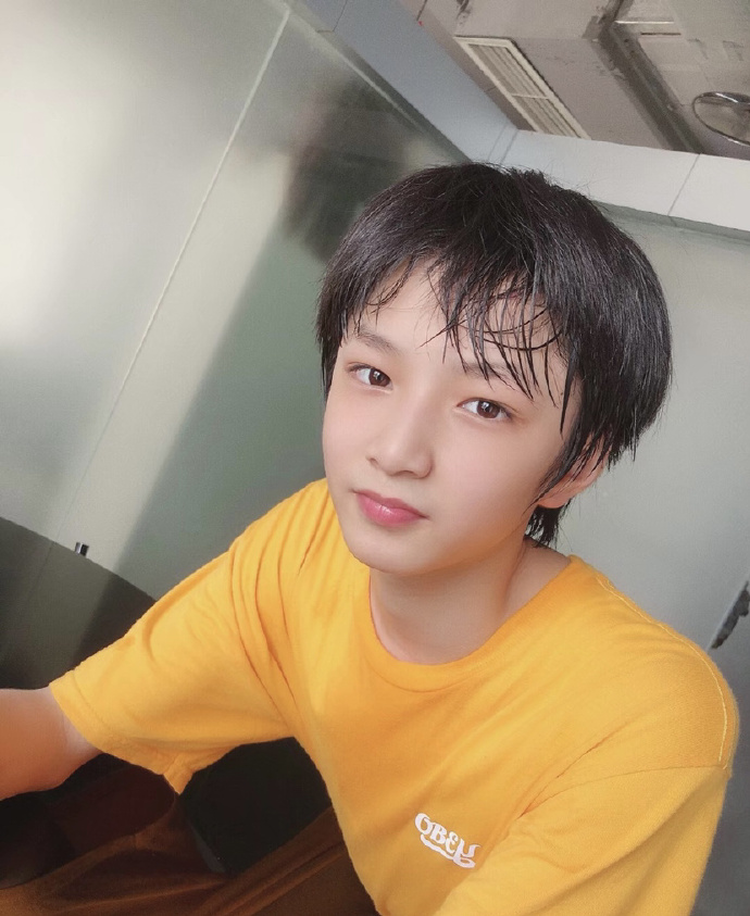 好想把他按会160@时代少年团-刘耀文