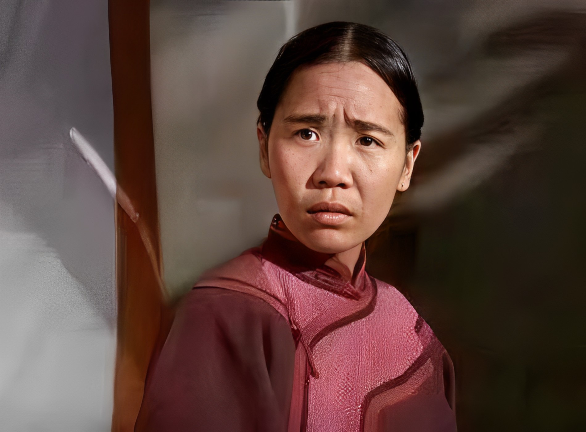 1988年,有"中国最丑女人演员"之称的杨青到北影接受采访.