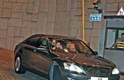 刘銮雄风流一生豪车成片如今却病入膏肓孤单落寞