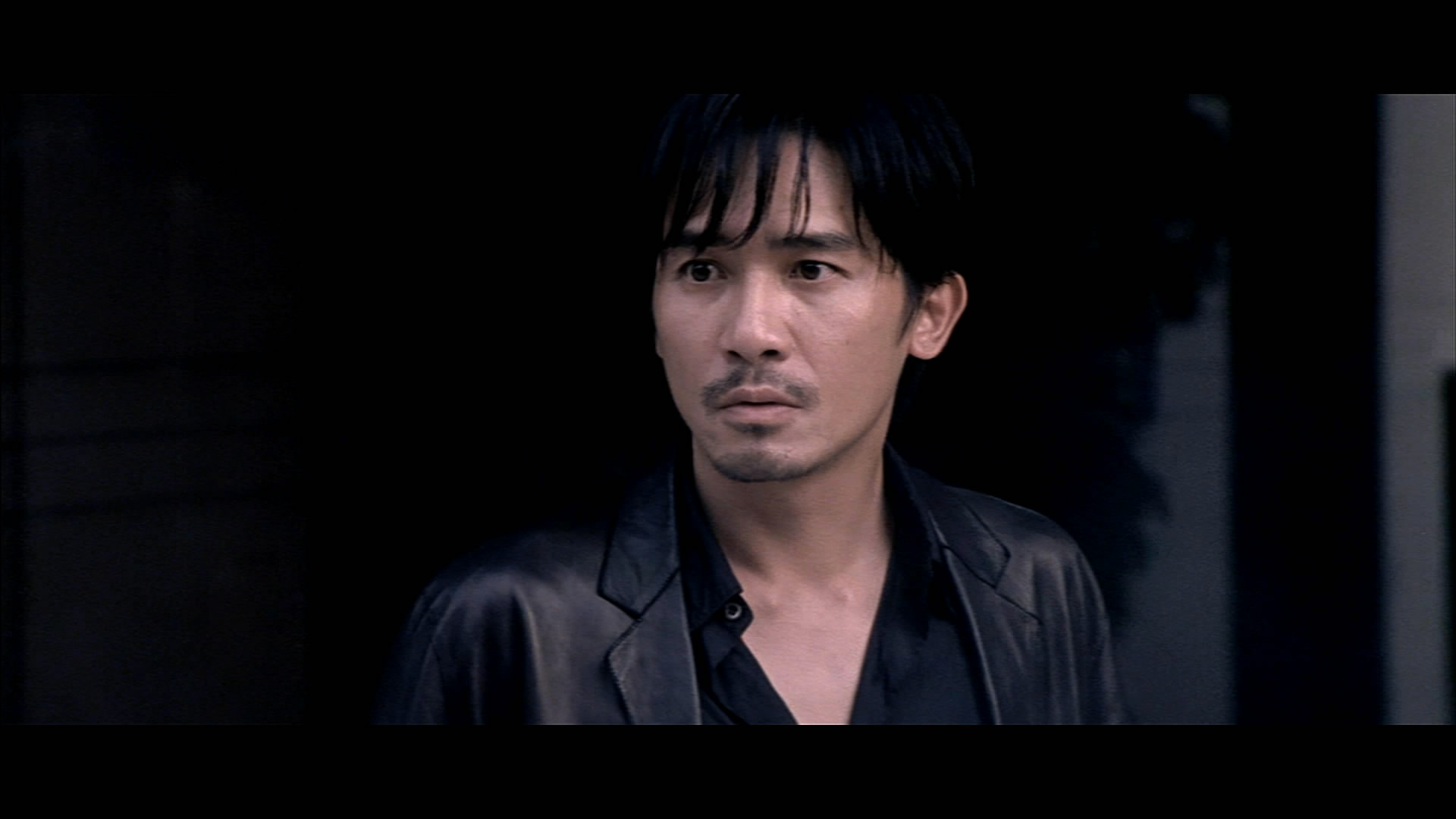 p>《无间道》是寰亚电影发行公司于2002年出品的一部警匪片,由 a