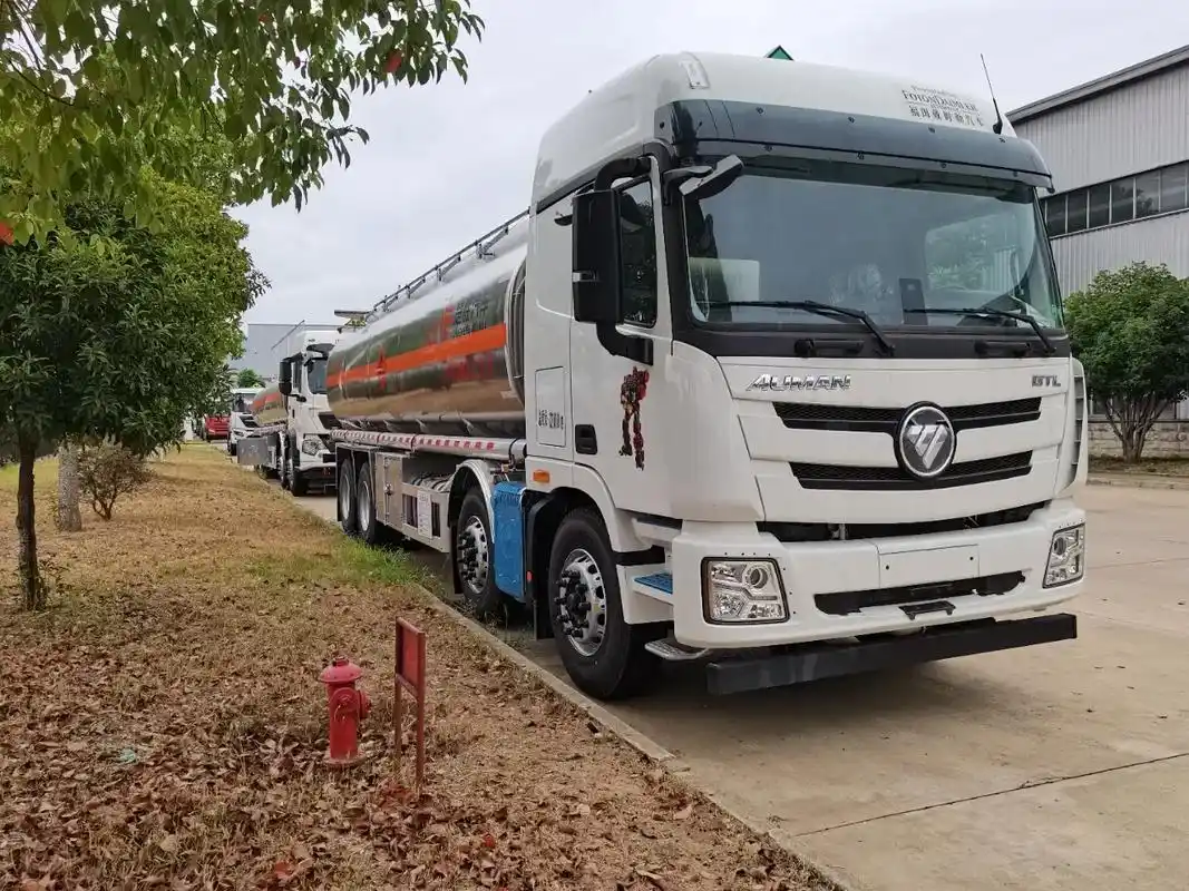 国六福田21吨铝合金油罐车亏本处理.福田欧曼8*4铝合金运油 - 抖音