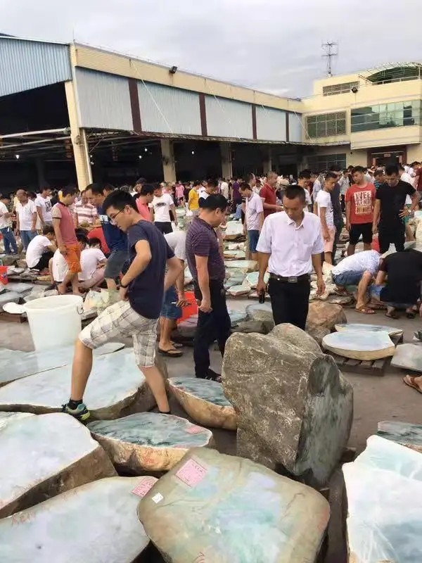 翡翠的原石交易市场你知道几个