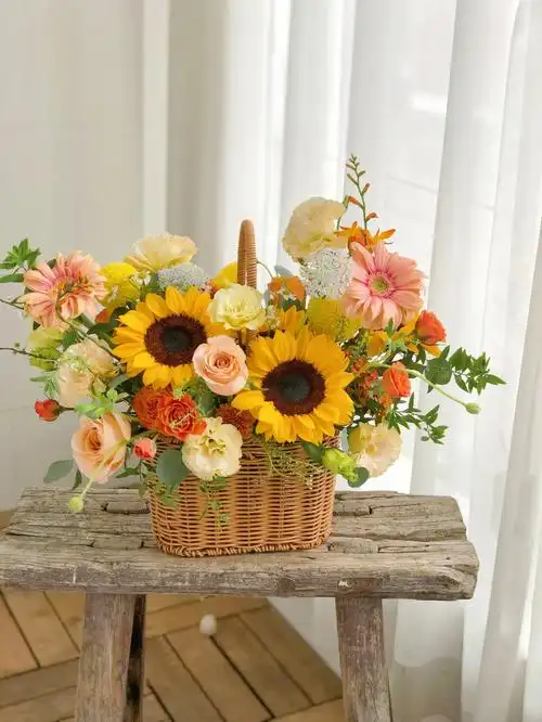 西安飒集花艺向日葵暖色手提花篮