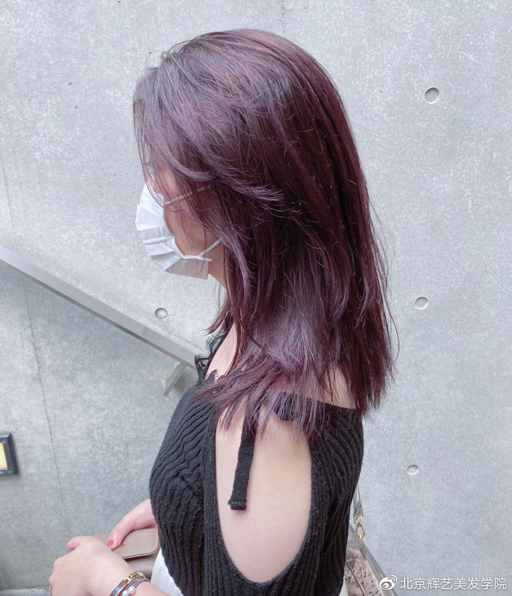 2021流行的六款透明系发色推荐