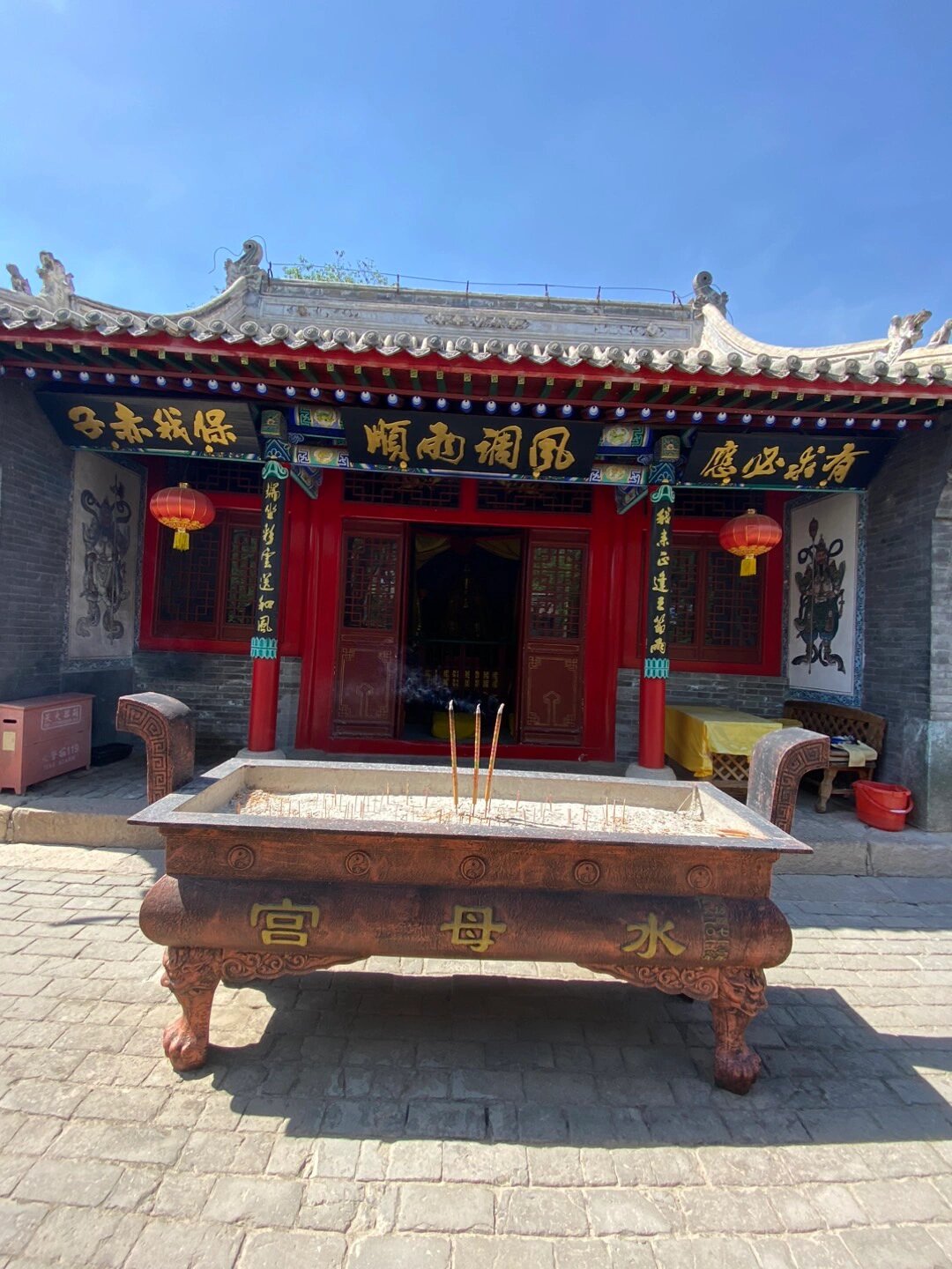 张家口市水母宫 河北省张家口市水母宫:位于市区西北的卧云山山麓,相